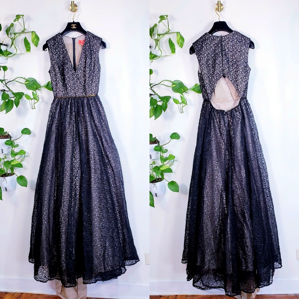$998 ML MONIQUE LHUILLIER Black V-Neck Lace Ball Gown 0 XS Cinderella Cutout - Picture 3 of 10